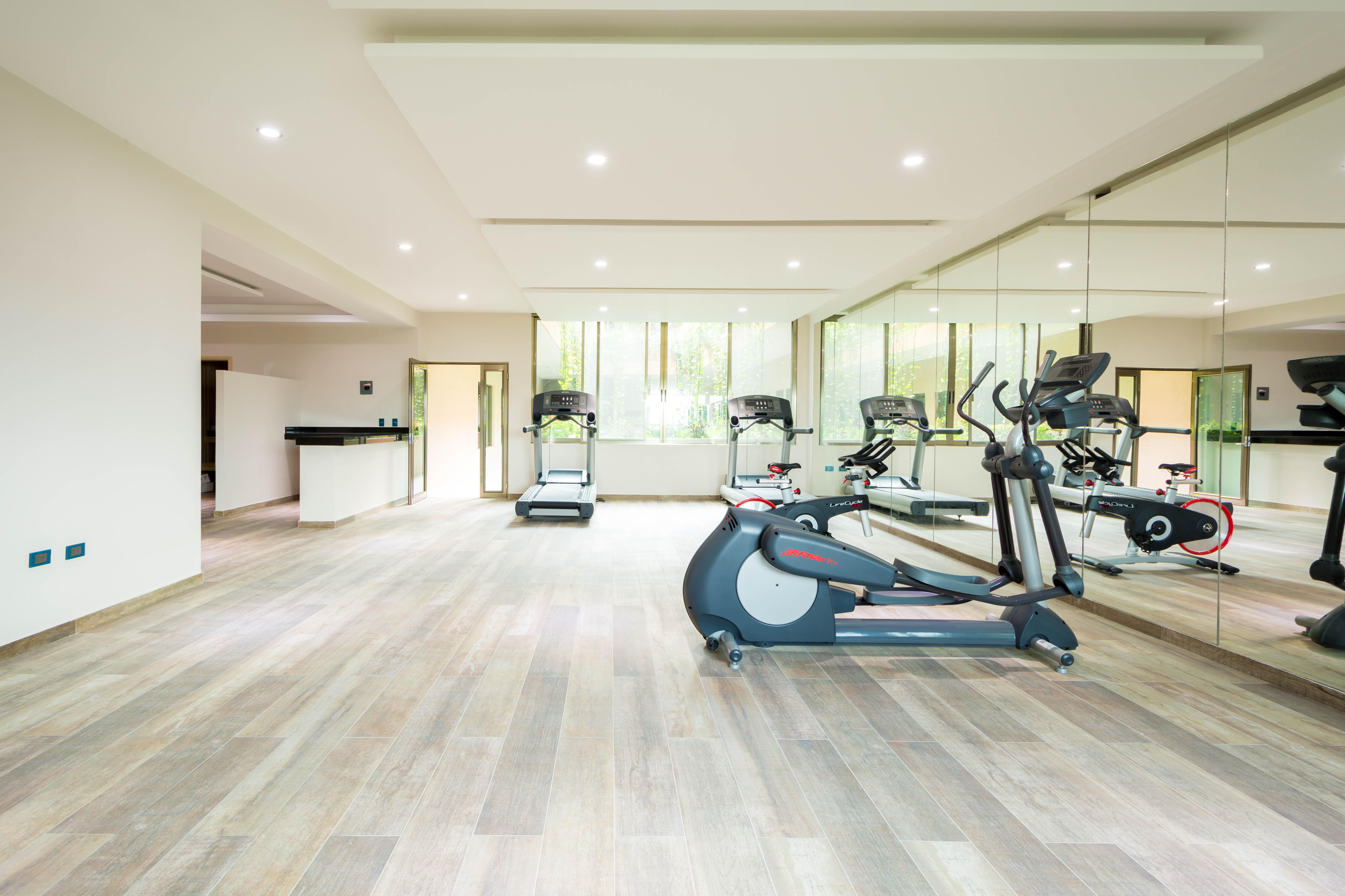 Palmarena Rooms & Residences - Long Stay Comfort With Parking, Sauna, Gym & Pool - Steps From 5Th Avenue 普拉亚卡门 外观 照片